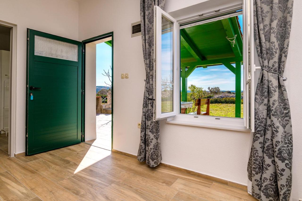 Krcina Holiday Home Cres Εξωτερικό φωτογραφία