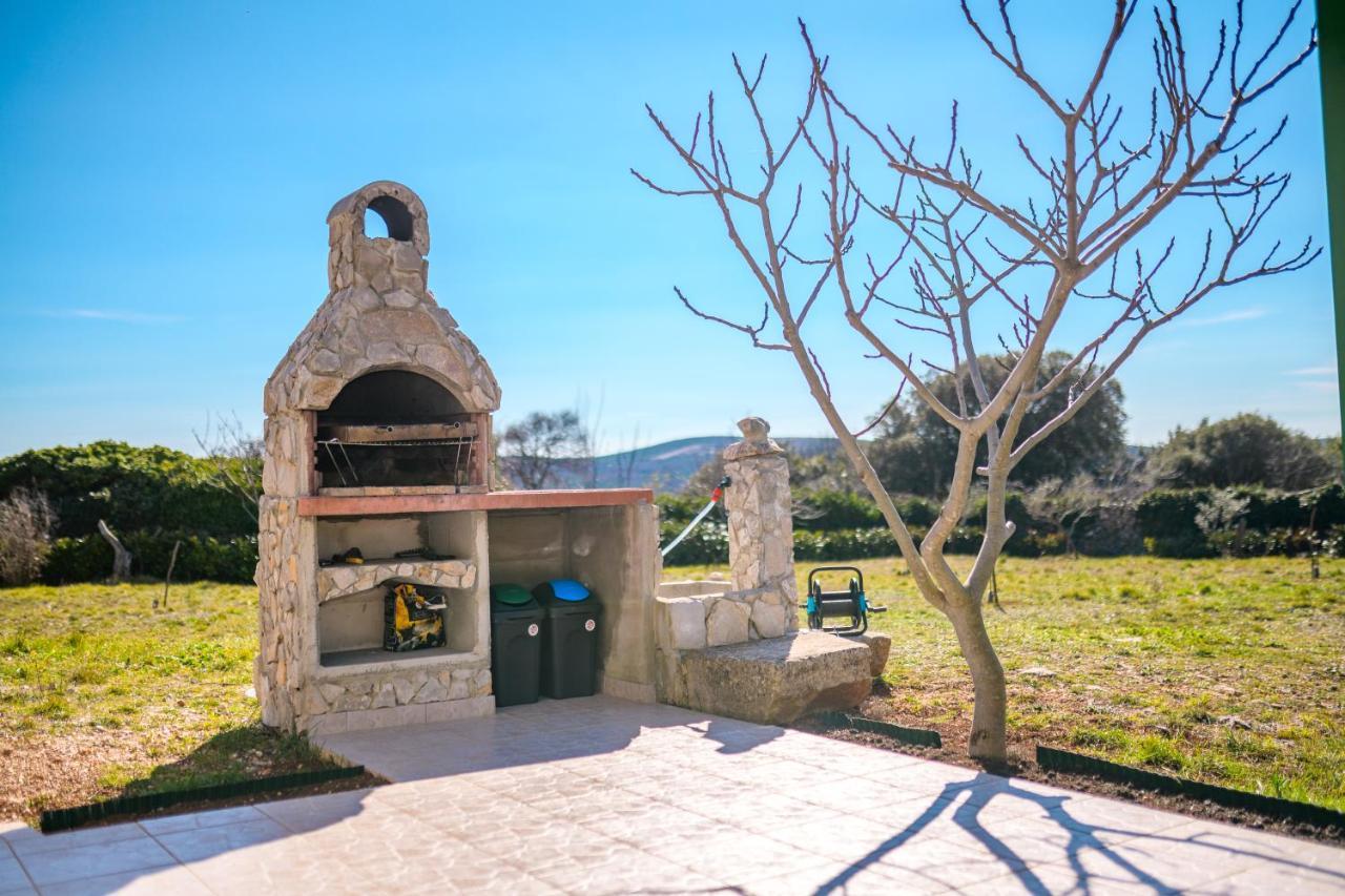 Krcina Holiday Home Cres Εξωτερικό φωτογραφία