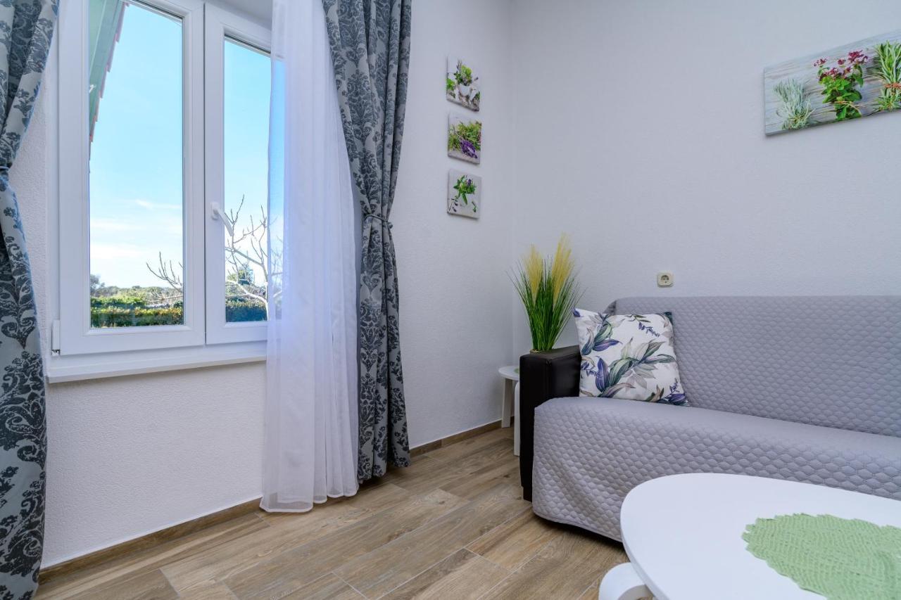 Krcina Holiday Home Cres Εξωτερικό φωτογραφία